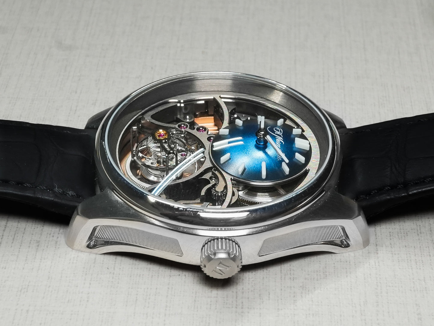 H.Moser & Cie Cylindrical Tourbillon Pioneer Moser 42mm 3811-1200