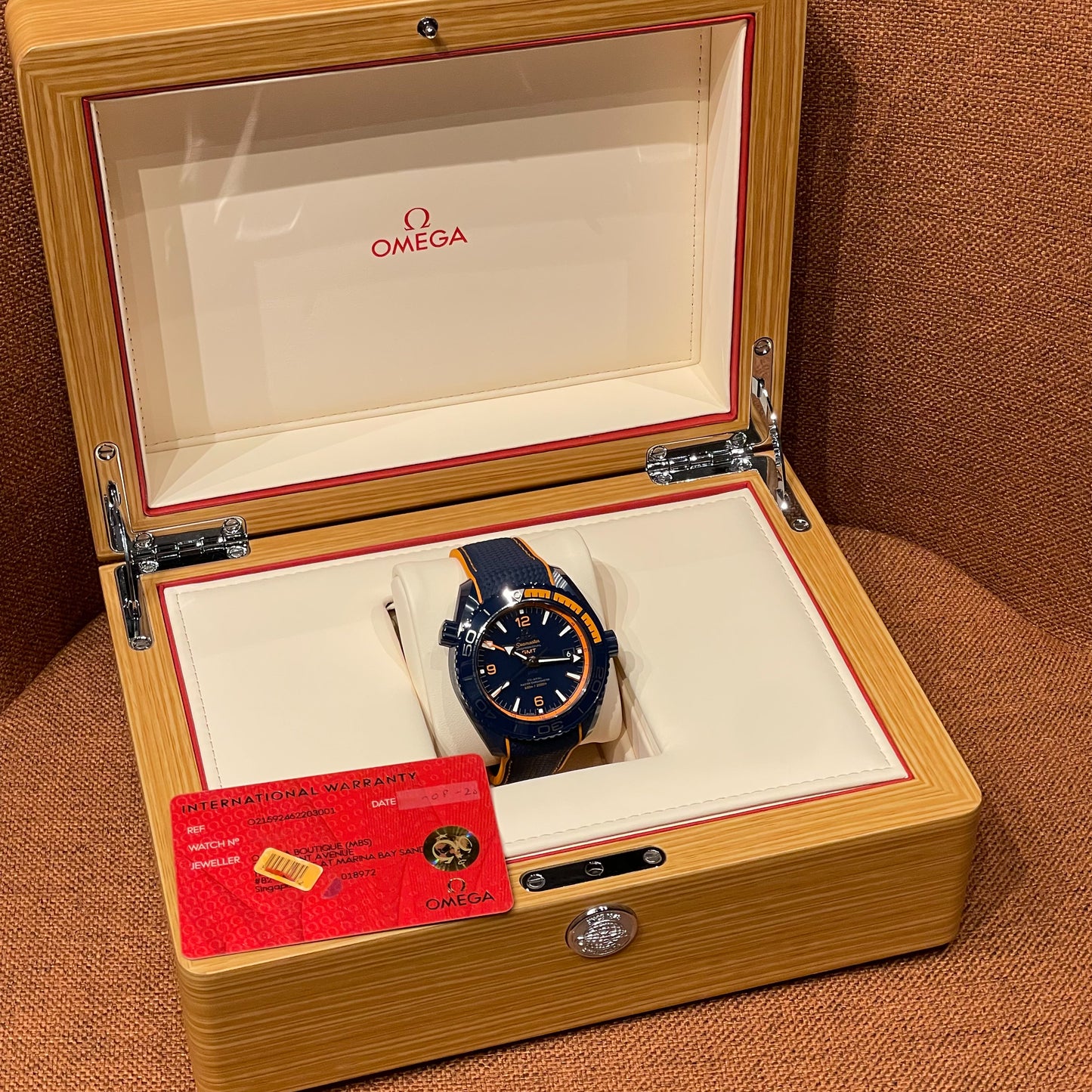 Omega Seamaster GMT Planet Ocean Big Blue 600m 215.92.46.22.03.001