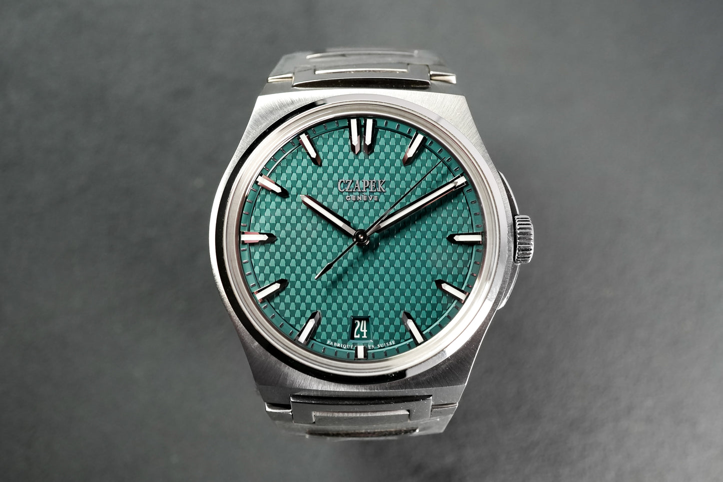 Czapek Antarctique Passage de Drake Viridian Green Fratello Special Edition - Front View