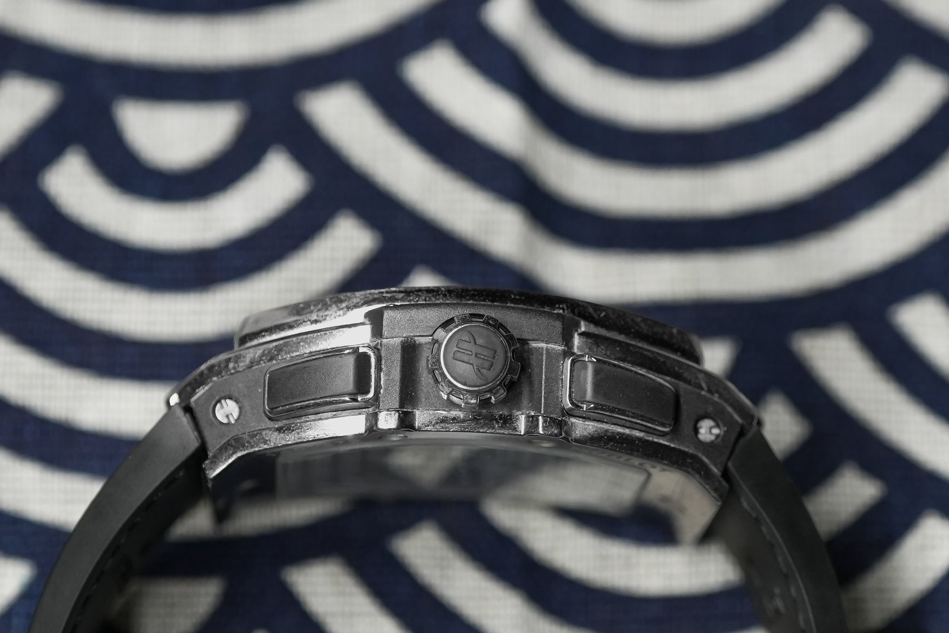 Hublot Spirit of Big Bang Titanium 601.NX.0173.LR - Side View