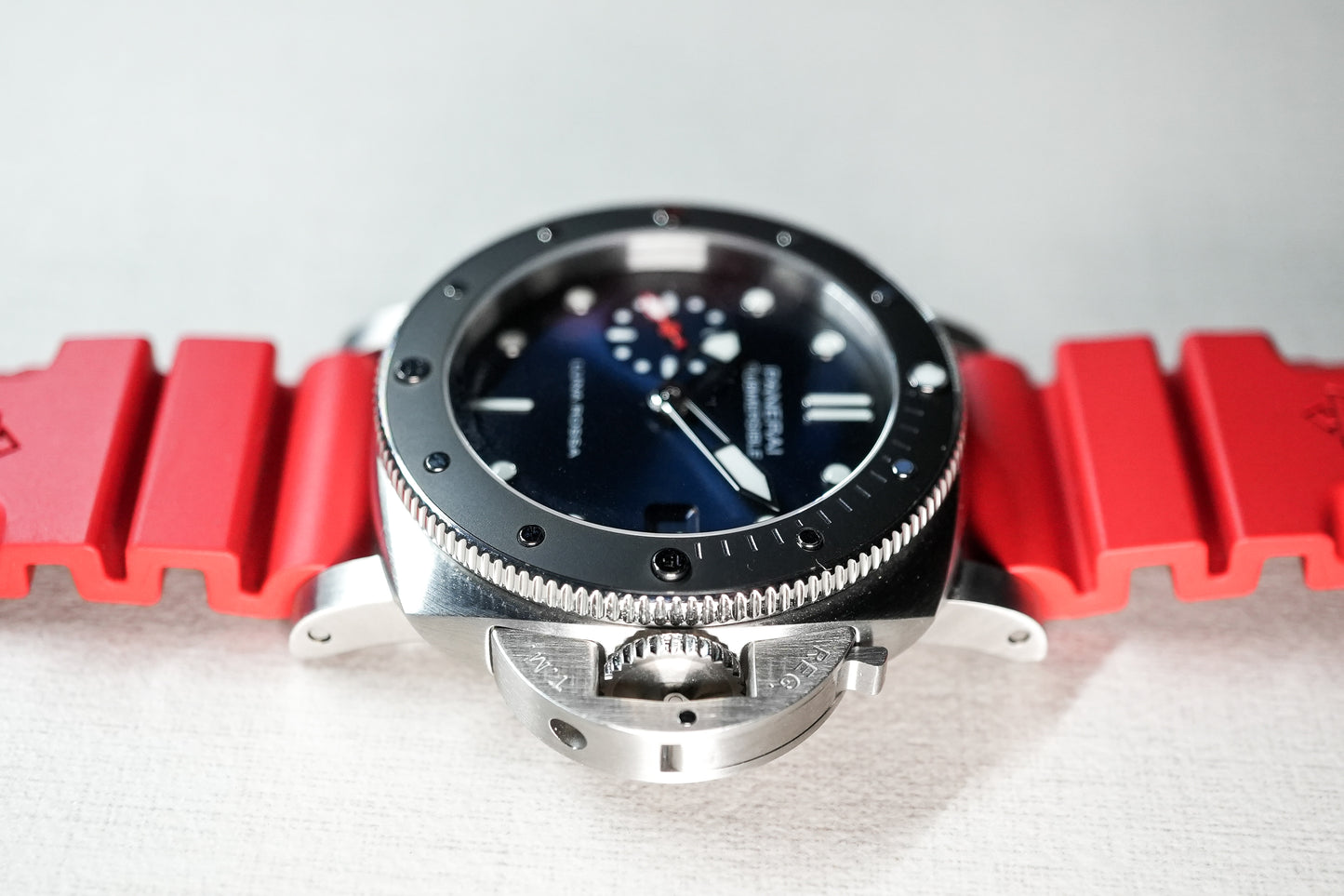 Panerai Submersible Luna Rossa Watch Of Wonders Release 300 Numbered Limited Edition PAM01565 PAM1565 01565 1565