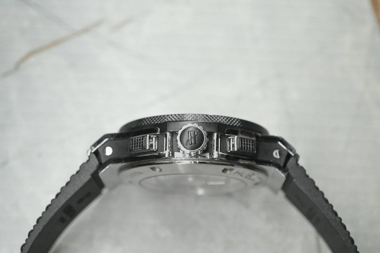 Hublot Big Bang Chronograph Black Magic Carbon 44mm 301.SB.131.RX - Side View