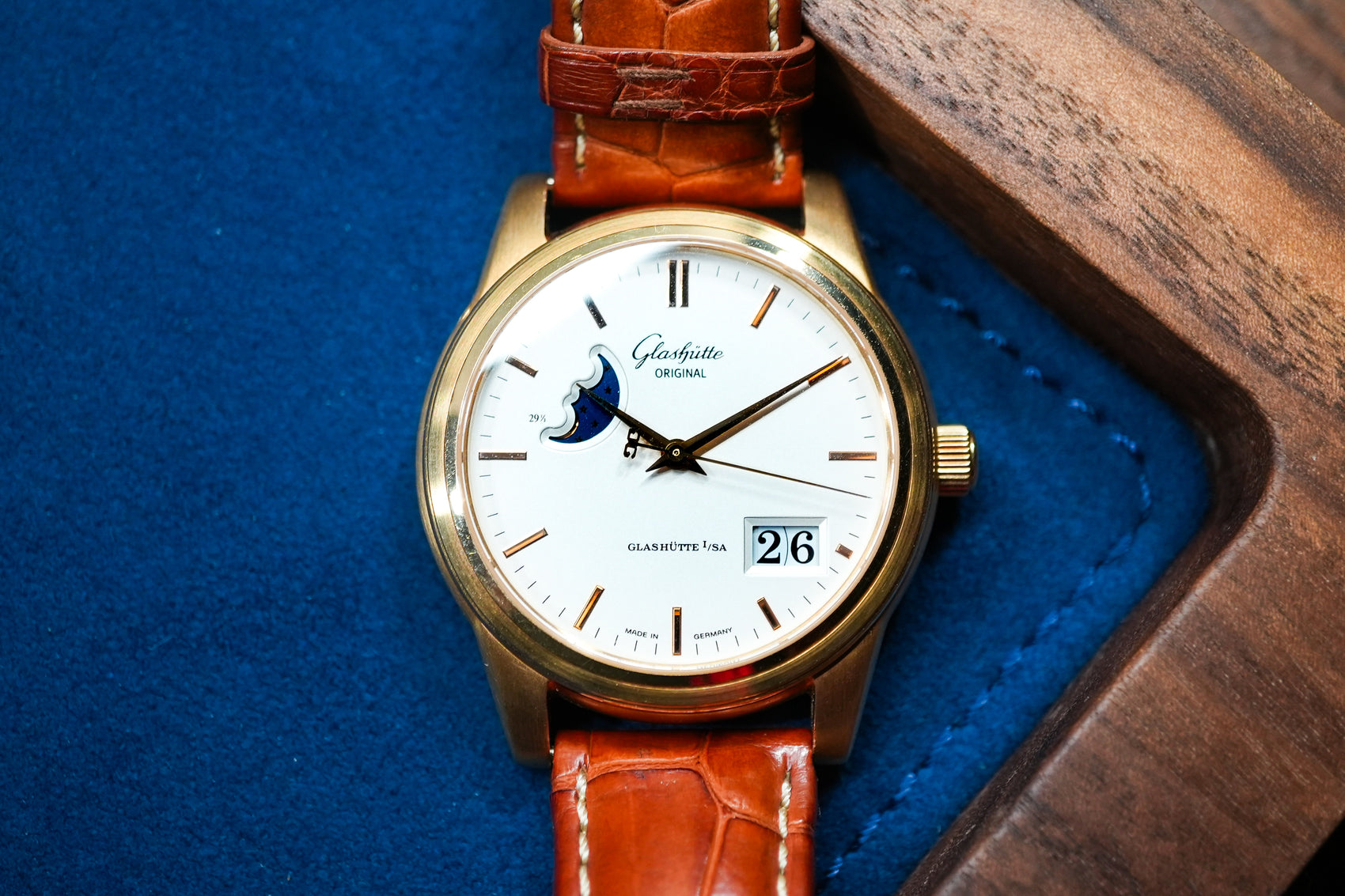 Glashutte Original Senator Panorama Grande Date Moonphase in 18k Rose Gold Moon Phase 3941010104