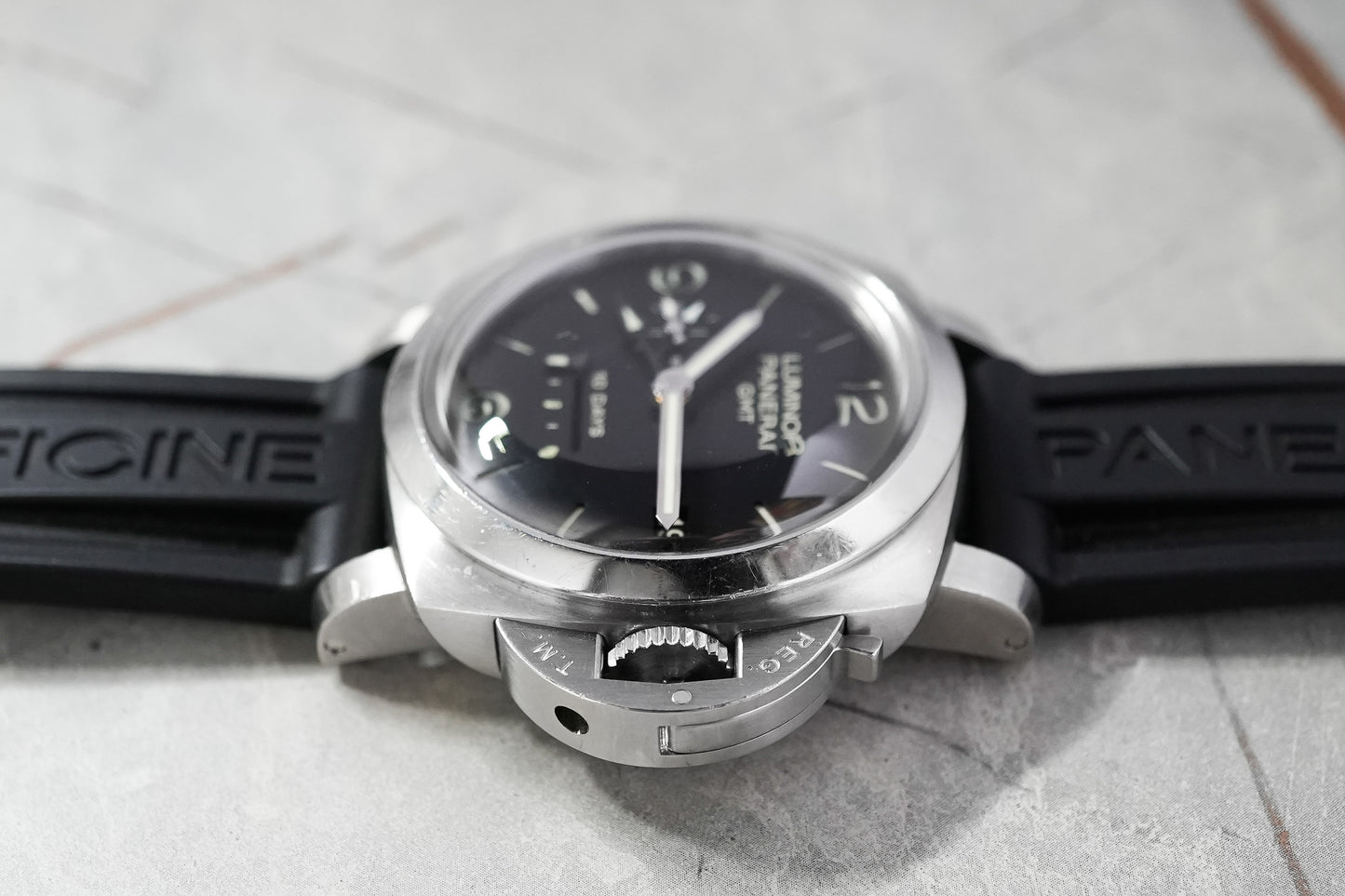 Panerai Luminor 1950 10 Days GMT Power Reserve Automatic PAM270 PAM00270