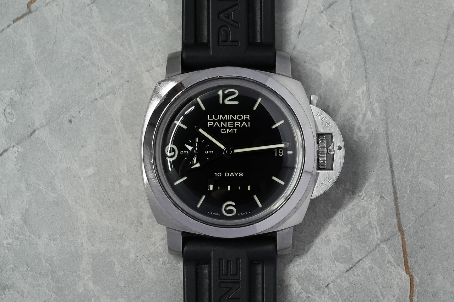 Panerai Luminor 1950 10 Days GMT Power Reserve Automatic PAM270 PAM00270