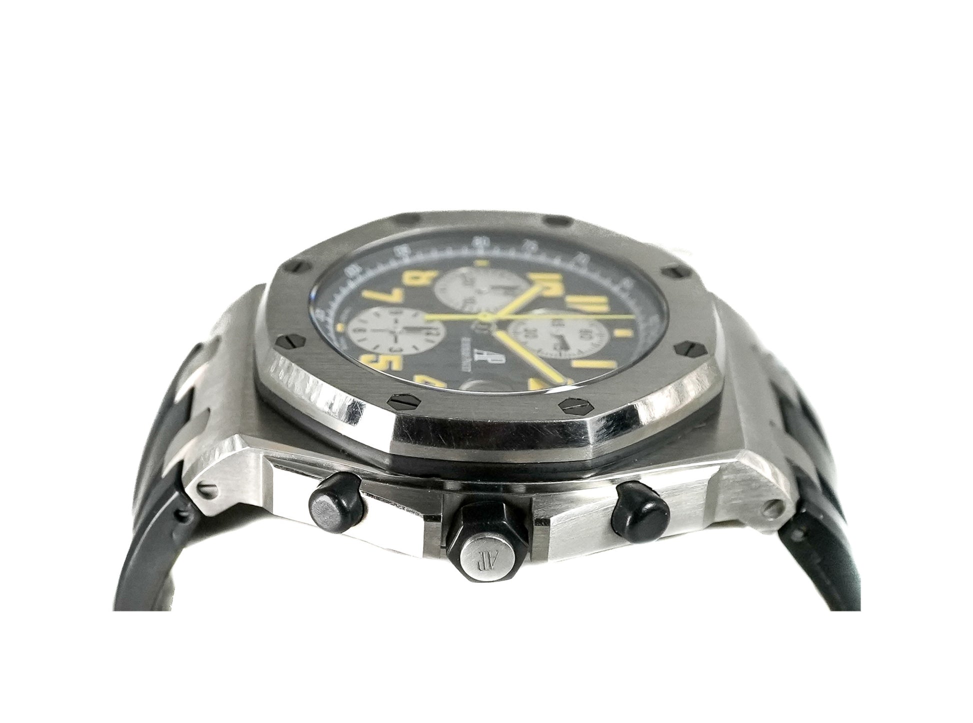 Audemars Piguet Royal Oak Offshore Kill Bill Limited Edition 26115TI - Side View