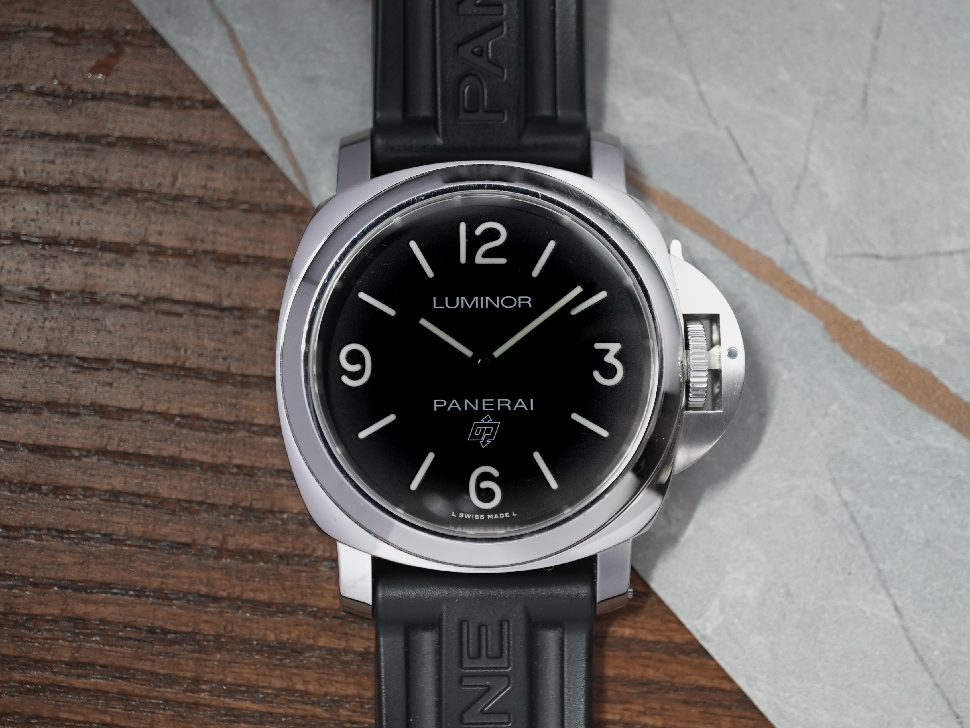 Panerai Luminor Base Logo Manual Winding 44mm PAM773 773 PAM00773 0077 luxuryhunts