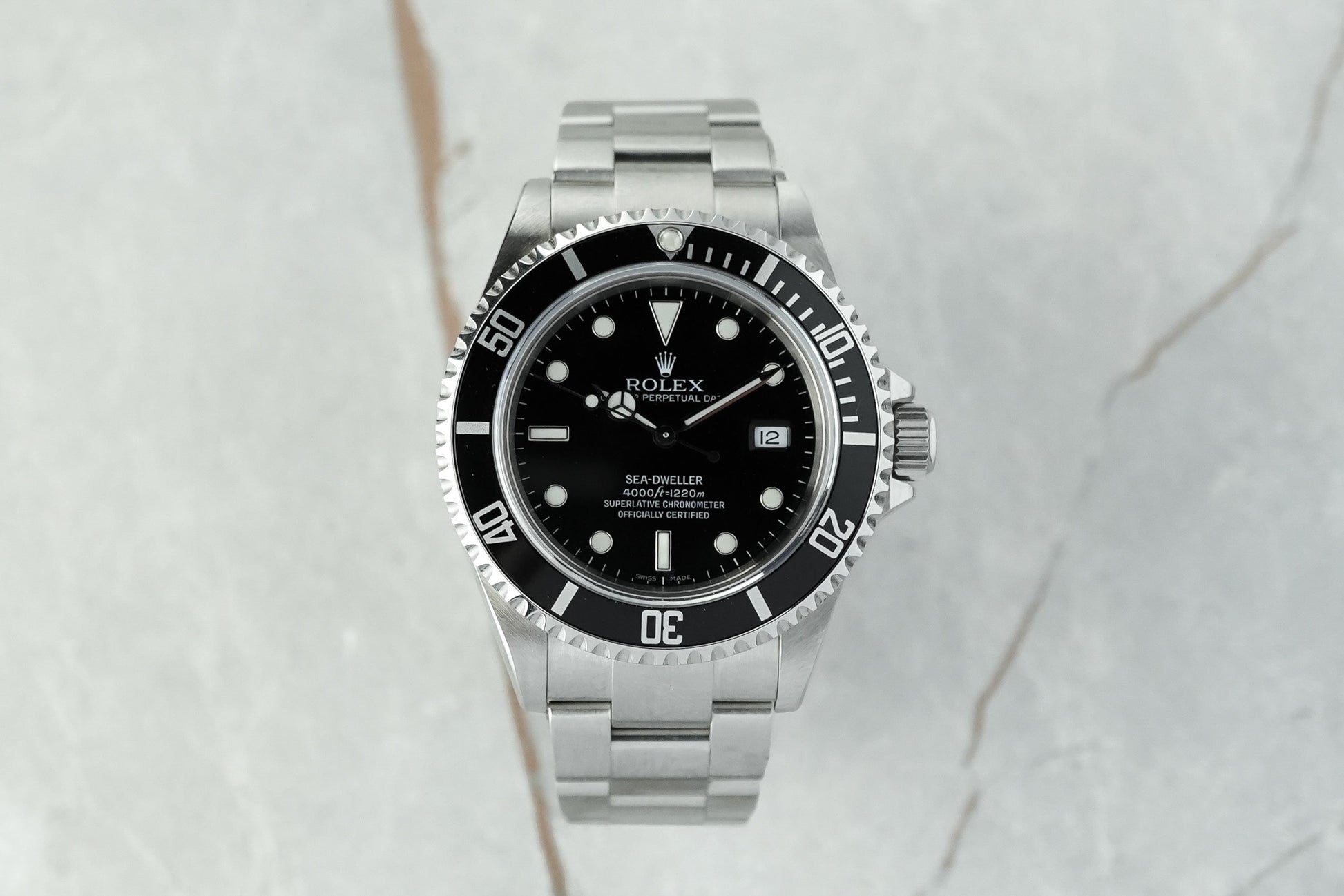 Rolex Sea-Dweller 4000 16600 - Front View