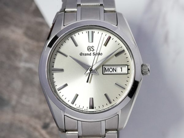 Grand Seiko 37mm Quartz SBGT235
