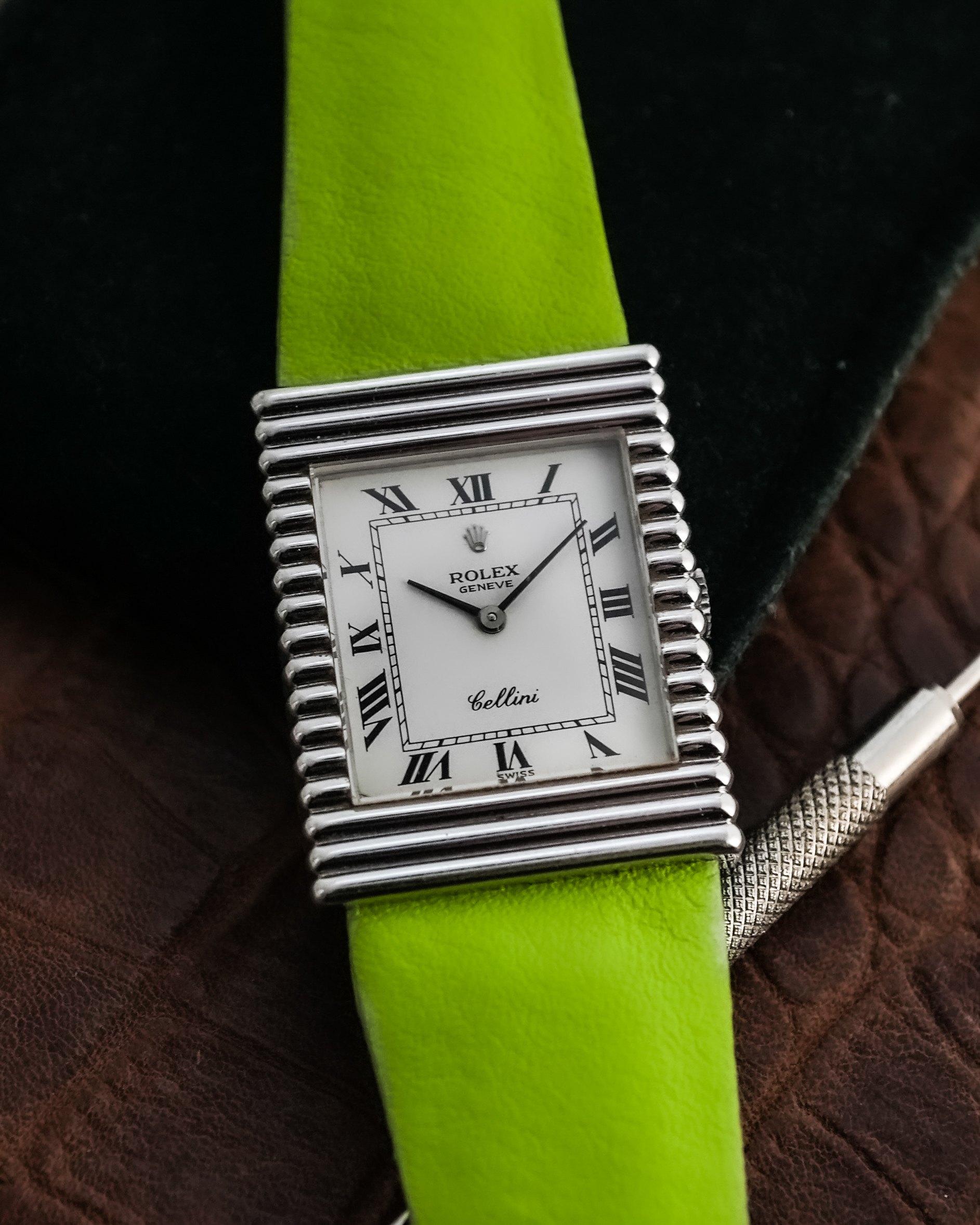 Rolex Cellini Gadroon in 18K Solid White Gold Manual Winding 4012